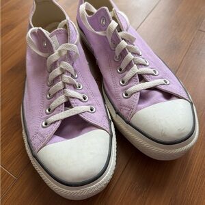 Converse All Stars lavender low top sneakers